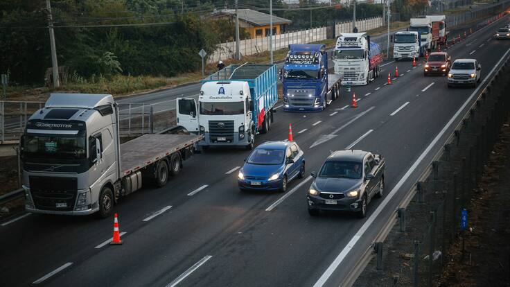 Seremi de Obras Públicas anuncia restricciones para camioneros en Fiestras Patrias