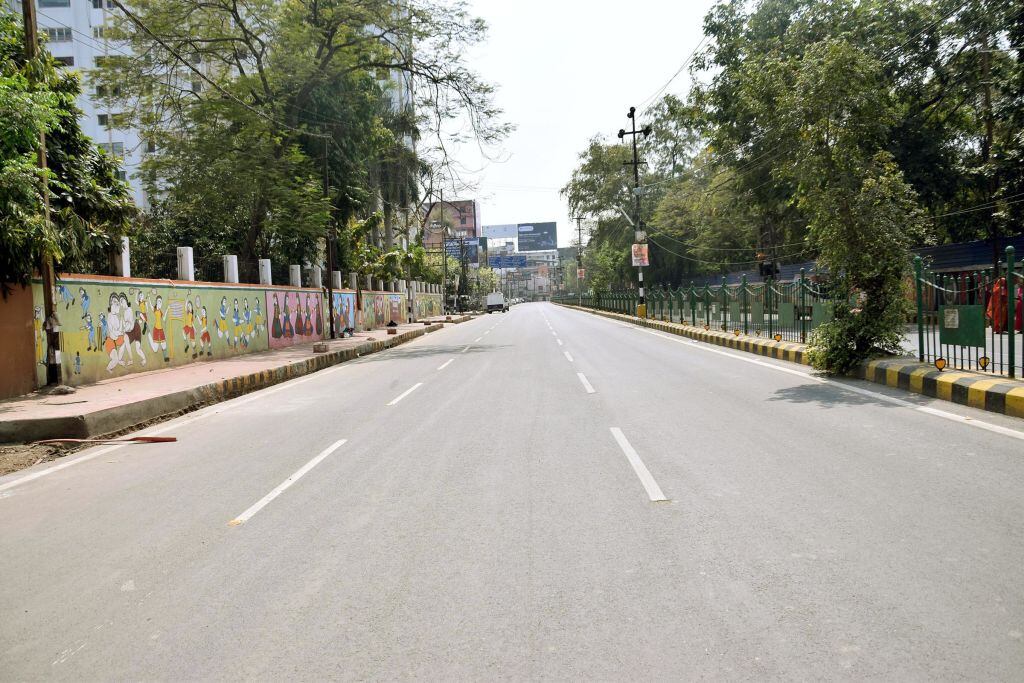 Las personas no se observan en las calles de India por la cuarentena de 21 días