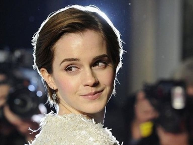 Emma Watson ante críticas por sugerente imagen: No sé qué tienen que ver mis tetas con el feminismo