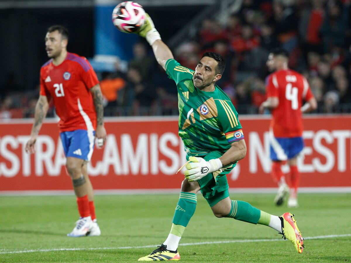 Claudio Bravo despeja las dudas sobre su lesión con miras a la Copa América: “No hay nada de gravedad”