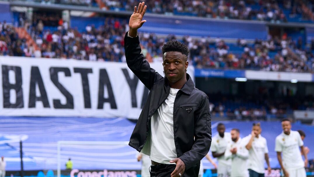 Emotivos homenajes a Vinicius marcaron el triunfo de Real Madrid ante Rayo Vallecano en España