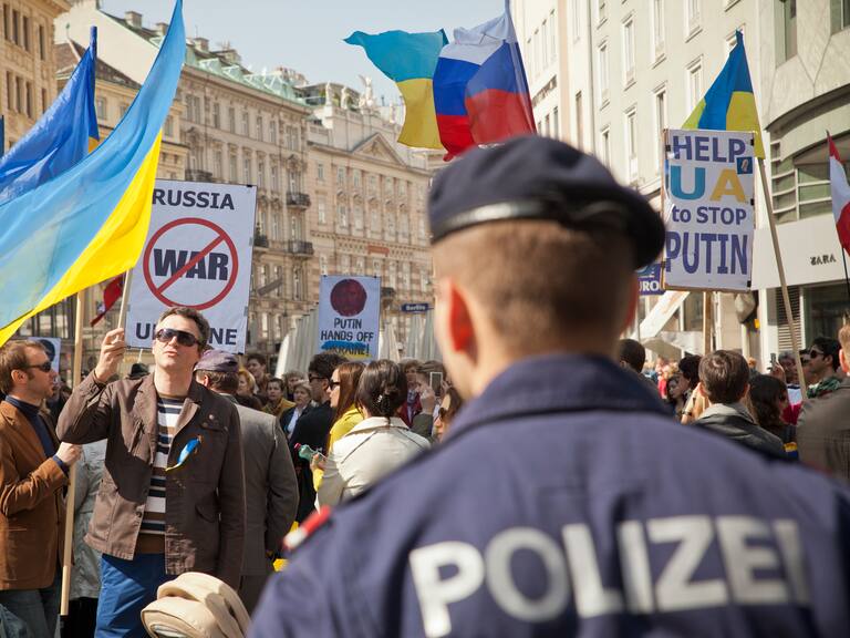 A 3 años de la guerra Rusia-Ucrania: Gobierno de Chile condena conflicto armado y afirma que estarán pendientes a conversaciones entre Trump y Putin