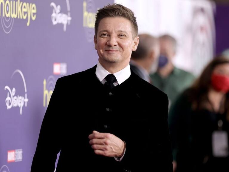«Un día en la UCI no muy bueno»: Jeremy Renner publica video desde el hospital