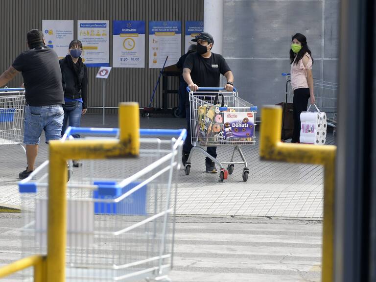 Para ahorrarse la fila: supermercado implementó sistema que «pide hora» para hacer compras