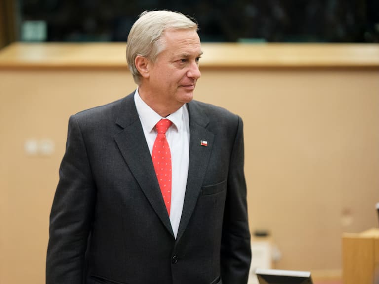 Kast respalda críticas de su partido a candidatura de Bachelet