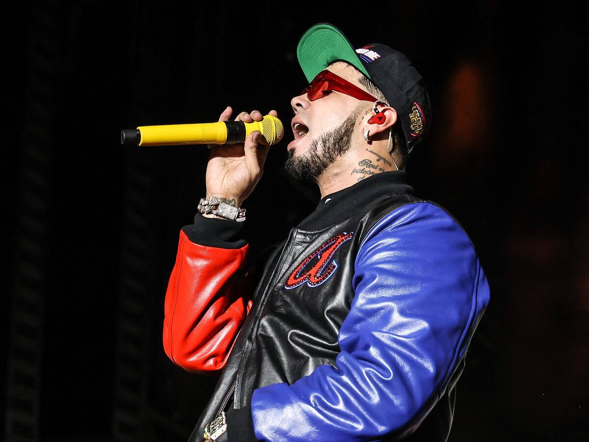 Anuel no supera a Karol G: Mencionó a «la Bichota» en su nueva canción «McGregor»