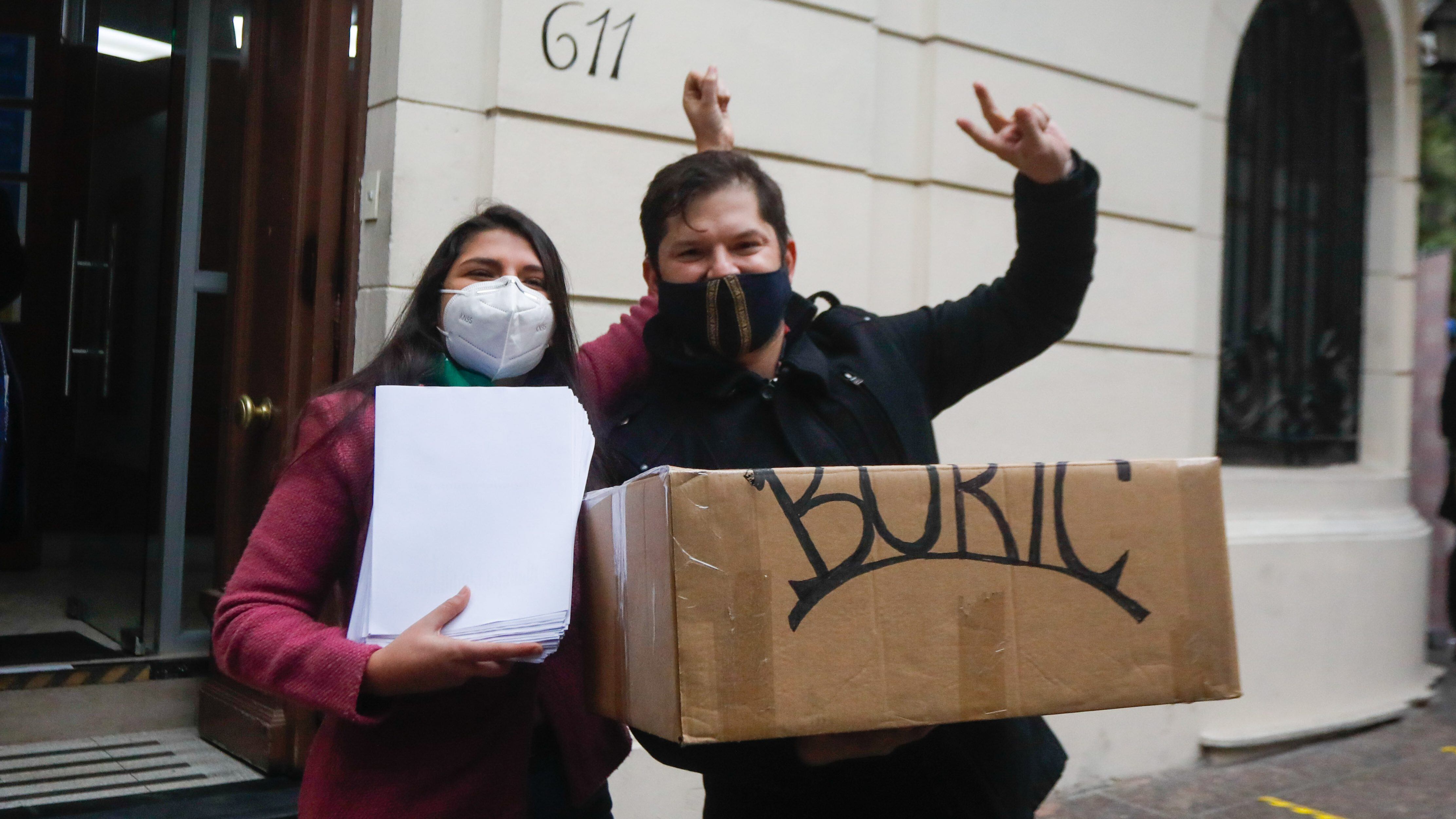 Gabriel Boric inscribió candidatura presidencial