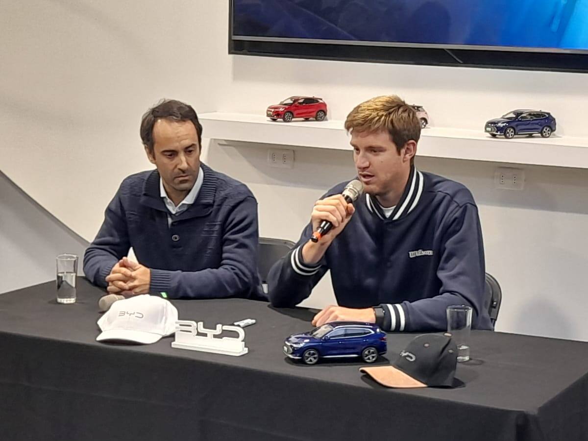 “No tengo la capacidad de ir a la cancha a entrenar”: Nicolás Jarry reconoce problemas físicos que ponen en duda su participación en Wimbledon