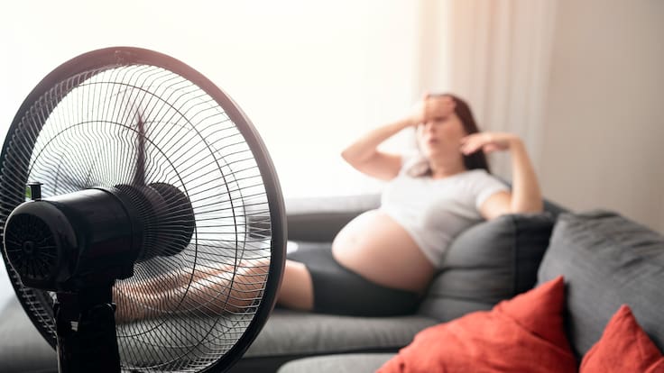 Estudio revela cómo el calor influye en los partos prematuros: Chile se encuentra entre los países analizados