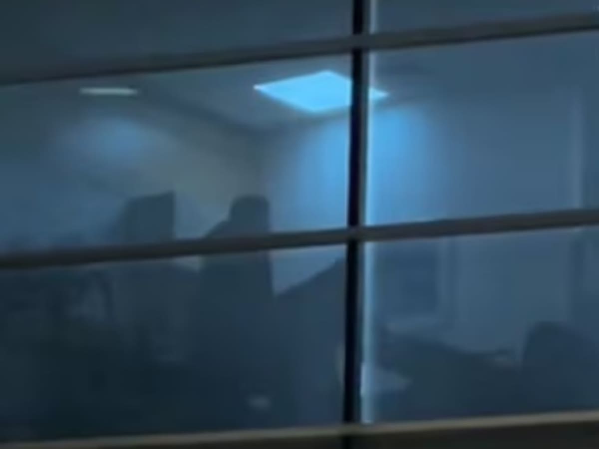 ¡Los pillaron! Identifican a los funcionarios que tuvieron sexo en la Municipalidad de Vitacura
