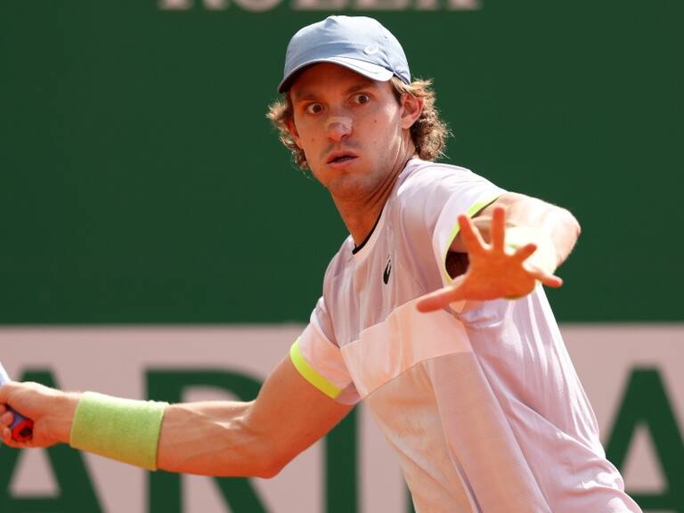 Nicolás Jarry sufre la categoría de Tsitsipas y se despide del Masters 1000 de Montecarlo en octavos de final