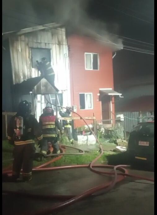 Parte del trabajo de bomberos. / Fuente: cedida.