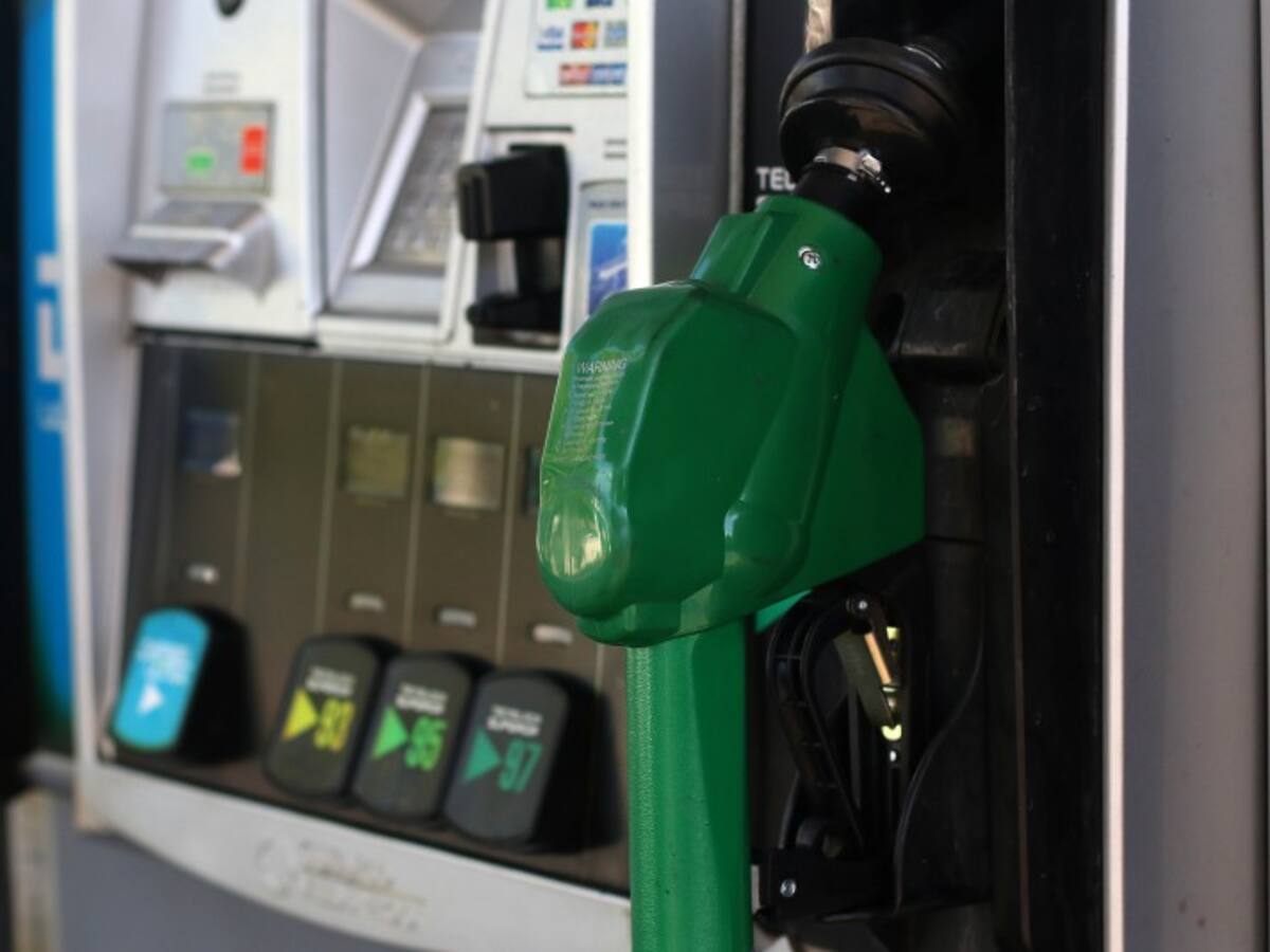 No cesan las malas noticias: ENAP informó otra brusca alza en el precio de los combustibles a contar de este jueves