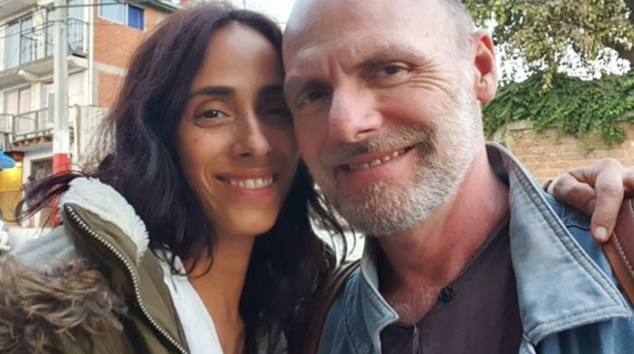 Bastián Bodenhöfer celebró sus tres años de relación con romántica postal