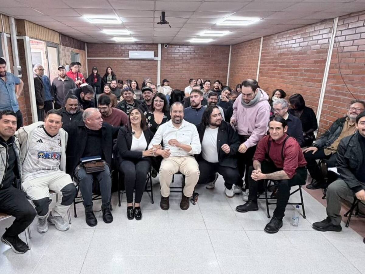 Nuevo partido de izquierda en Chile: qué proponen y quiénes son las figuras que buscan una alternativa al PC y FA