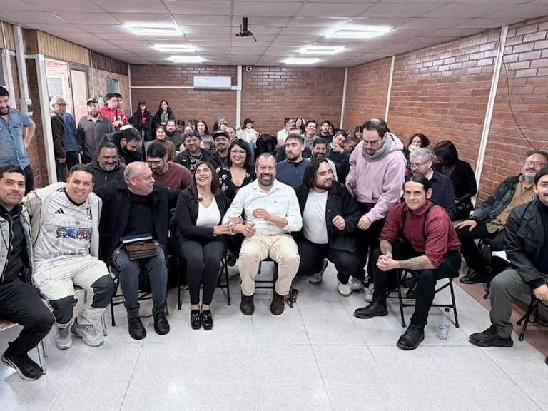 Nuevo partido de izquierda en Chile: qué proponen y quiénes son las figuras que buscan una alternativa al PC y FA
