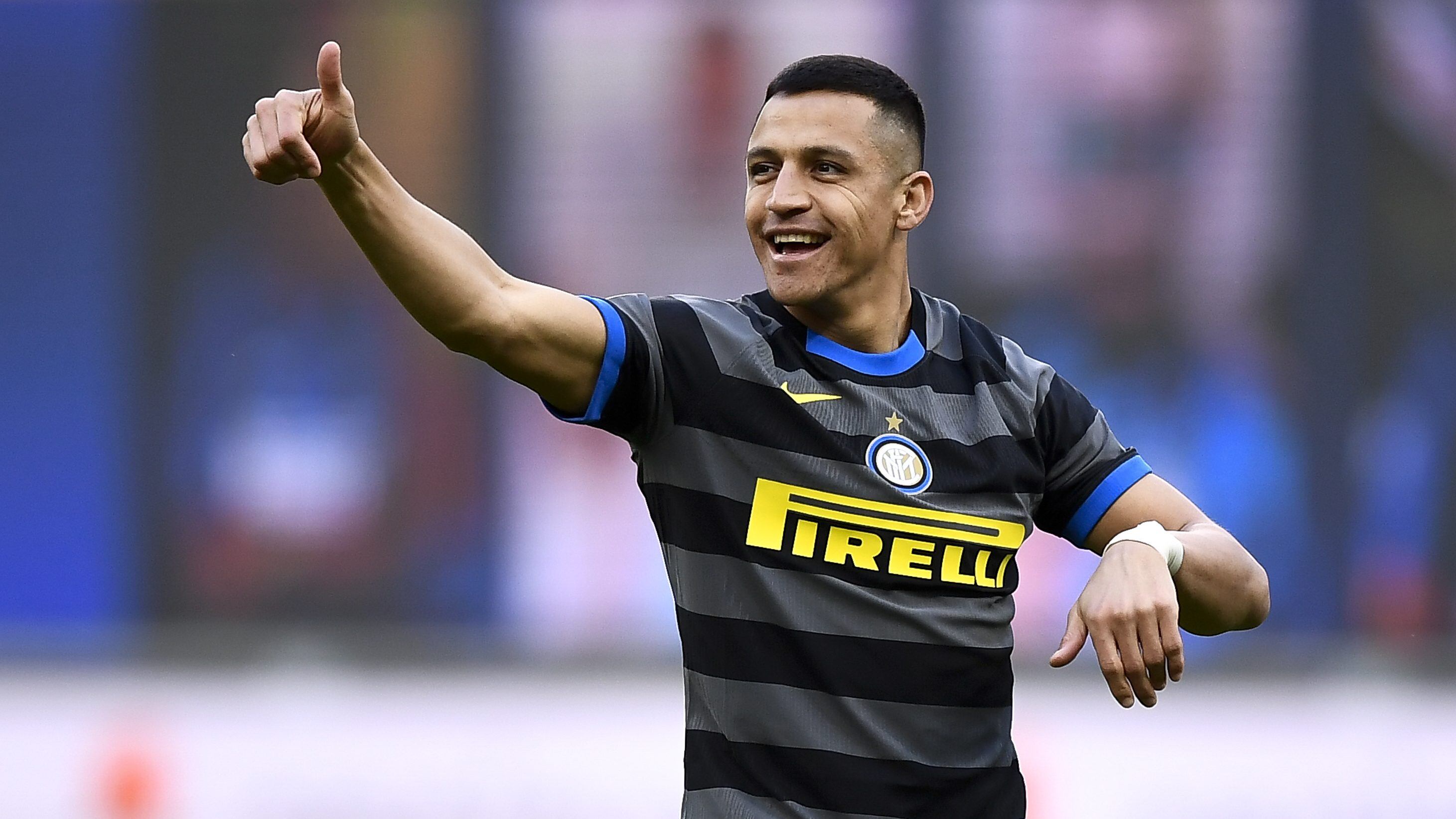 STADIO GIUSEPPE MEAZZA, MILAN, ITALY - 2021/02/28: Alexis Sanchez of FC Internazionale celebrates after scoring a goal during the Serie A football match between FC Internazionale and Genoa CFC. FC Internazionale won 3-0 over Genoa CFC. (Photo by Nicolò Campo/LightRocket via Getty Images)