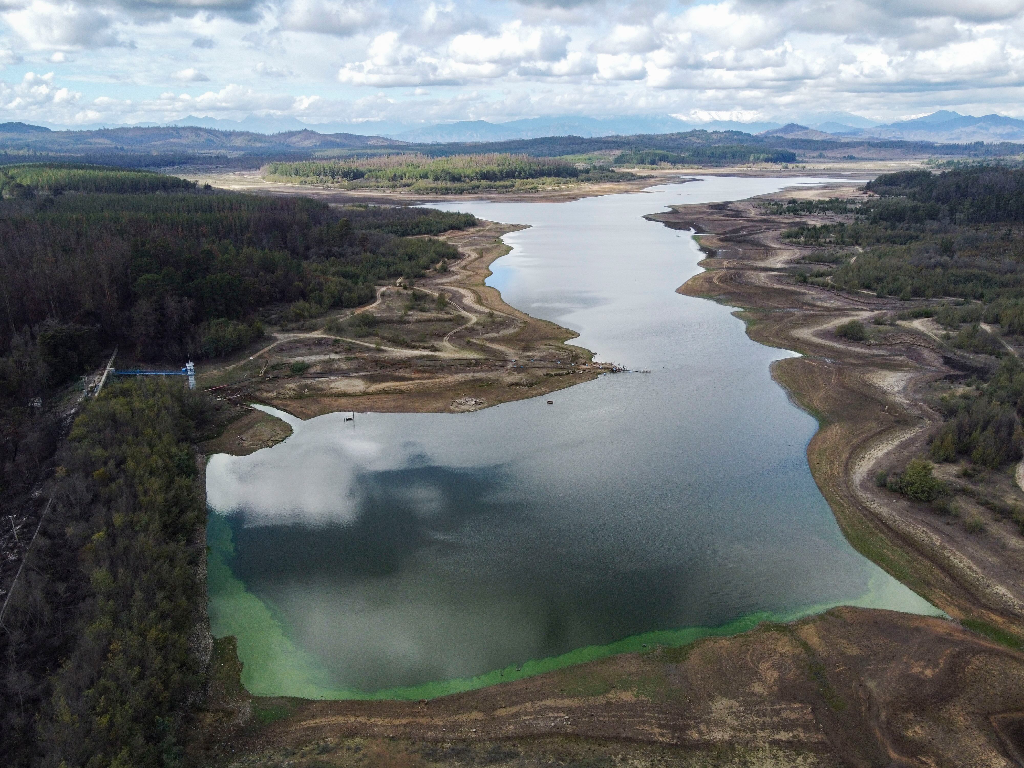 24 DE JUNIO DE 2020/VALPARAISOVista aerea del Lago Peñuelas, luego de un aumento del mismo debido a las intensas lluvias de las ultimas dos semanas.
FOTO: MIGUEL MOYA/AGENCIAUNO