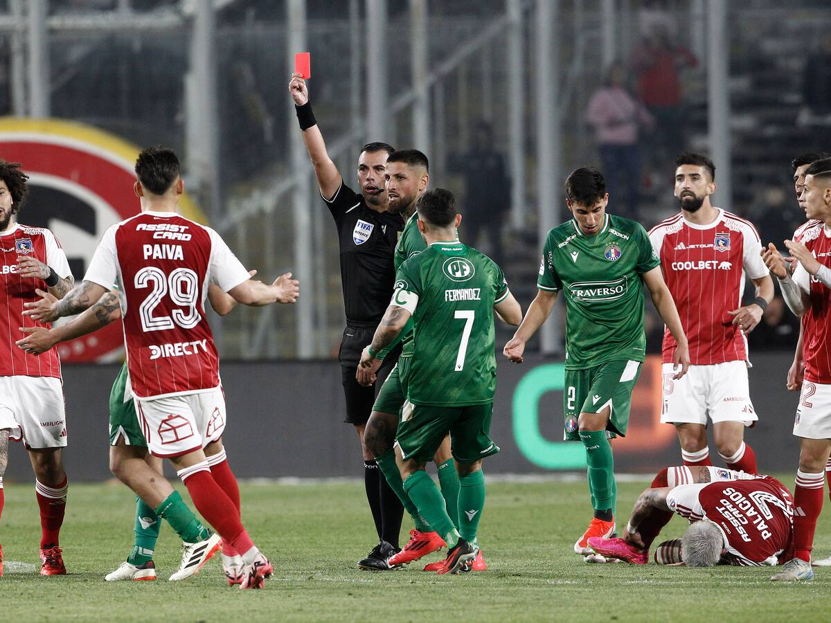 Denuncian robo de celulares a los árbitros del duelo entre Colo Colo y Audax Italiano