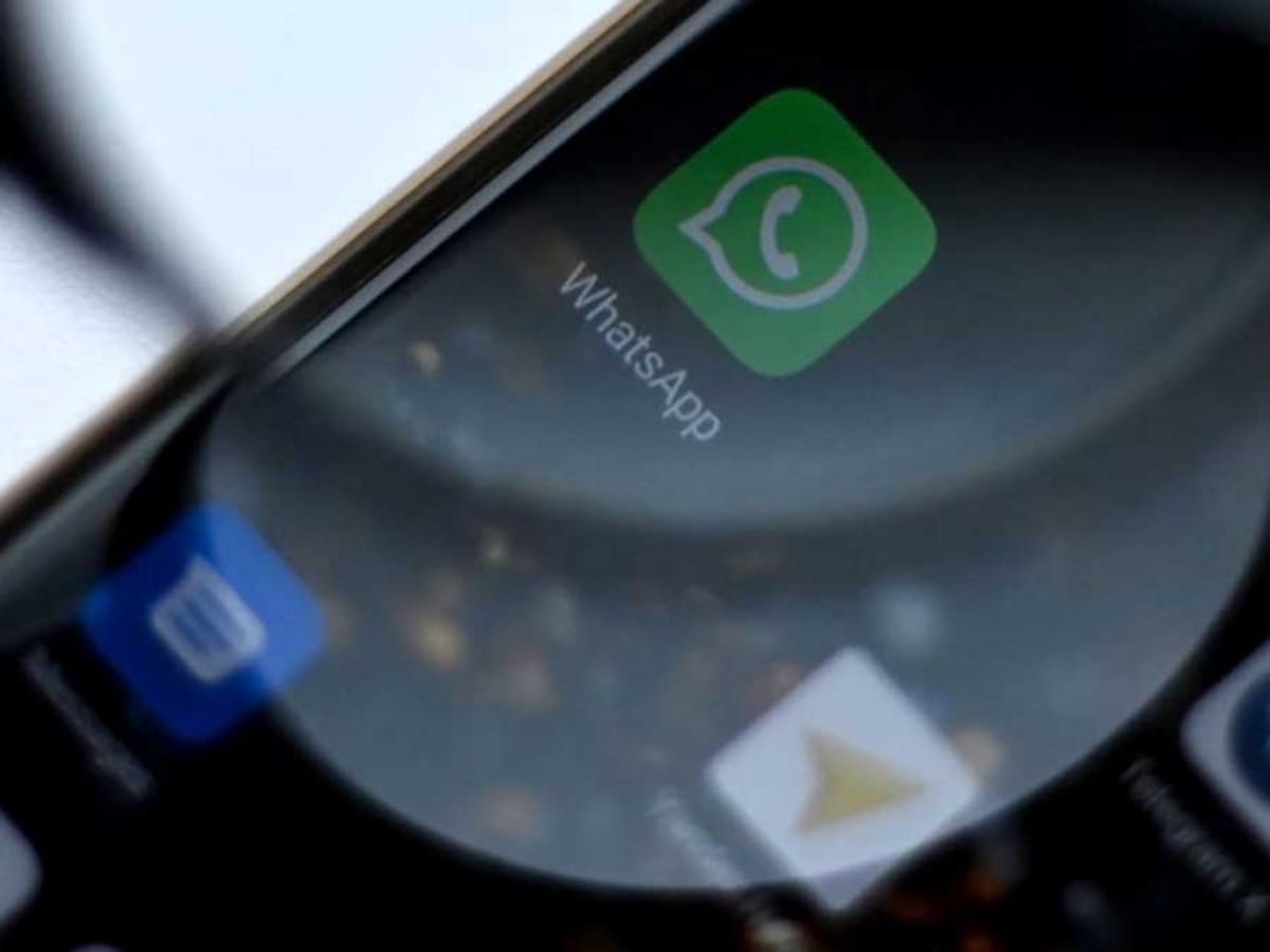 WhatsApp ya permite escuchar mensajes de voz mientras estás en otro chat