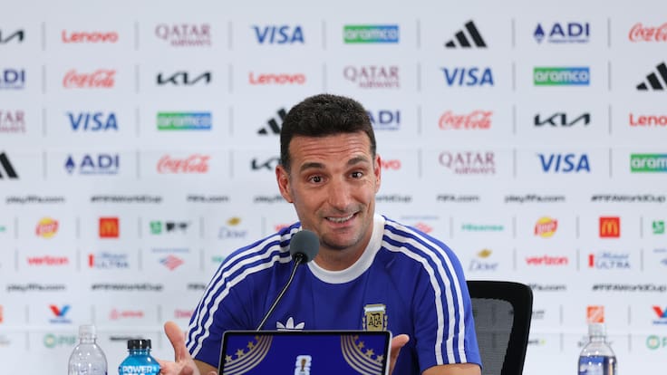 Con dos excompañeros como periodistas: la emotiva conferencia de Scaloni en la previa al debut de Argentina en el Mundial 2026