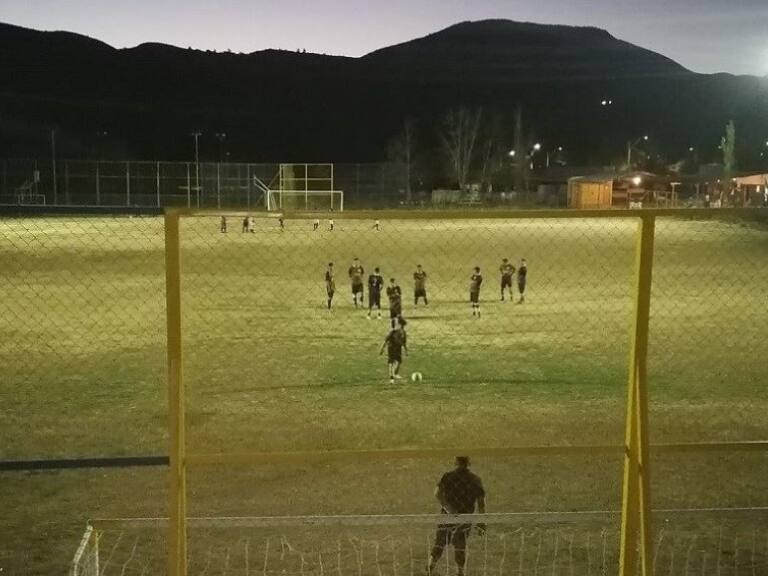Árbitro del fútbol amateur es apuñalado por un hincha en Putaendo