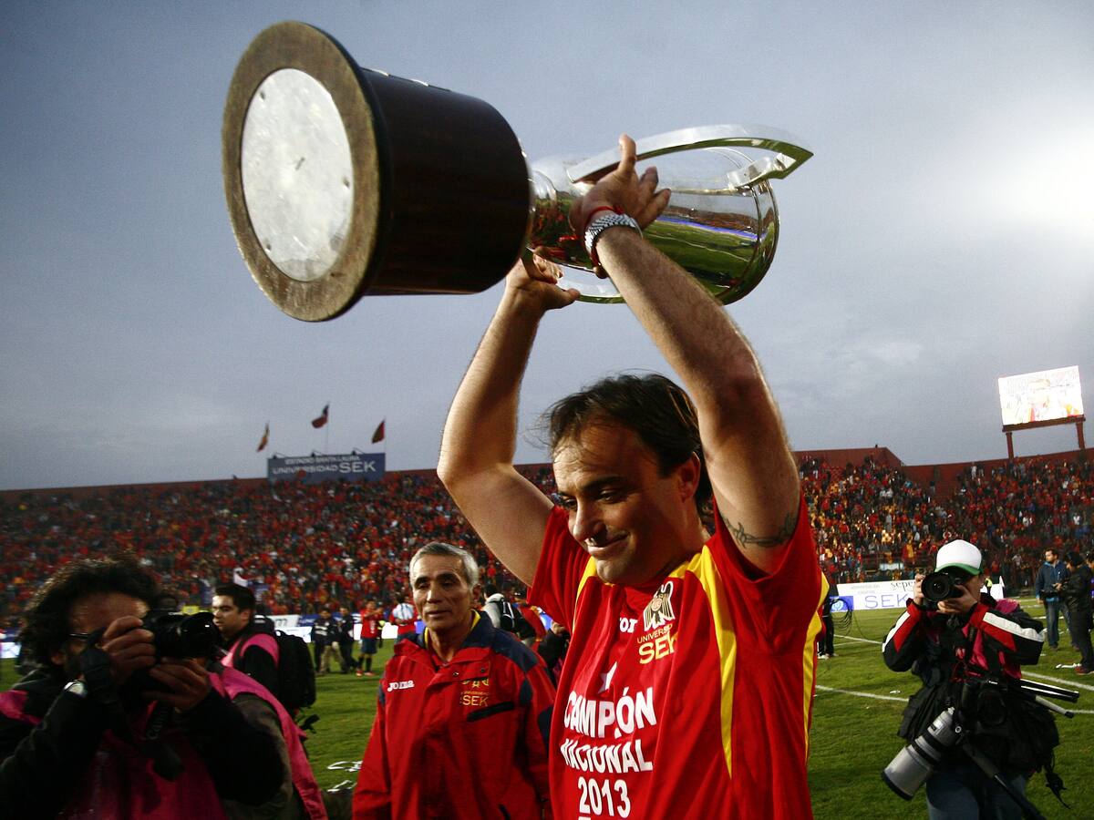 De la mano del «Coto Sierra»: Revive el último título de Unión Española ante Colo-Colo