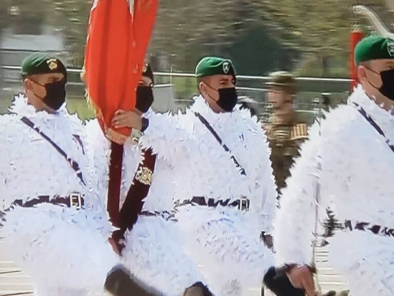 «Batallón Guru Guru»: uniforme del Batallón de Montaña fue el más comentado de la Parada Militar 2021