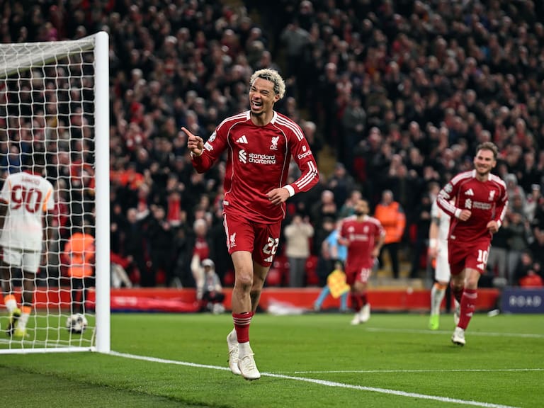 Liverpool cierra en tres minutos la remontada ante Galatasaray para meterse entre los ocho mejores de la Champions League