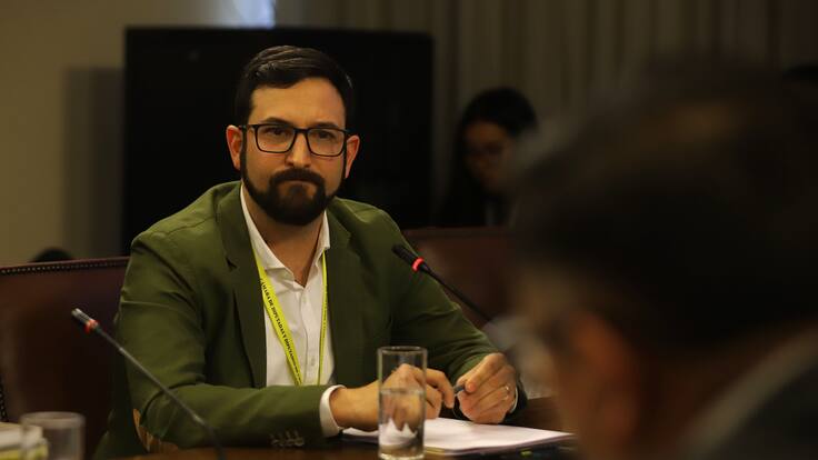 Semana clave para Montes: Miguel Crispi respalda a ministro y desmiente acusaciones por “entorpecimiento”