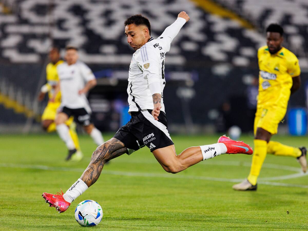 Con un Jorge Almirón enérgico y renovado: el “lado B” del triunfo de Colo Colo sobre Bucaramanga en Copa Libertadores