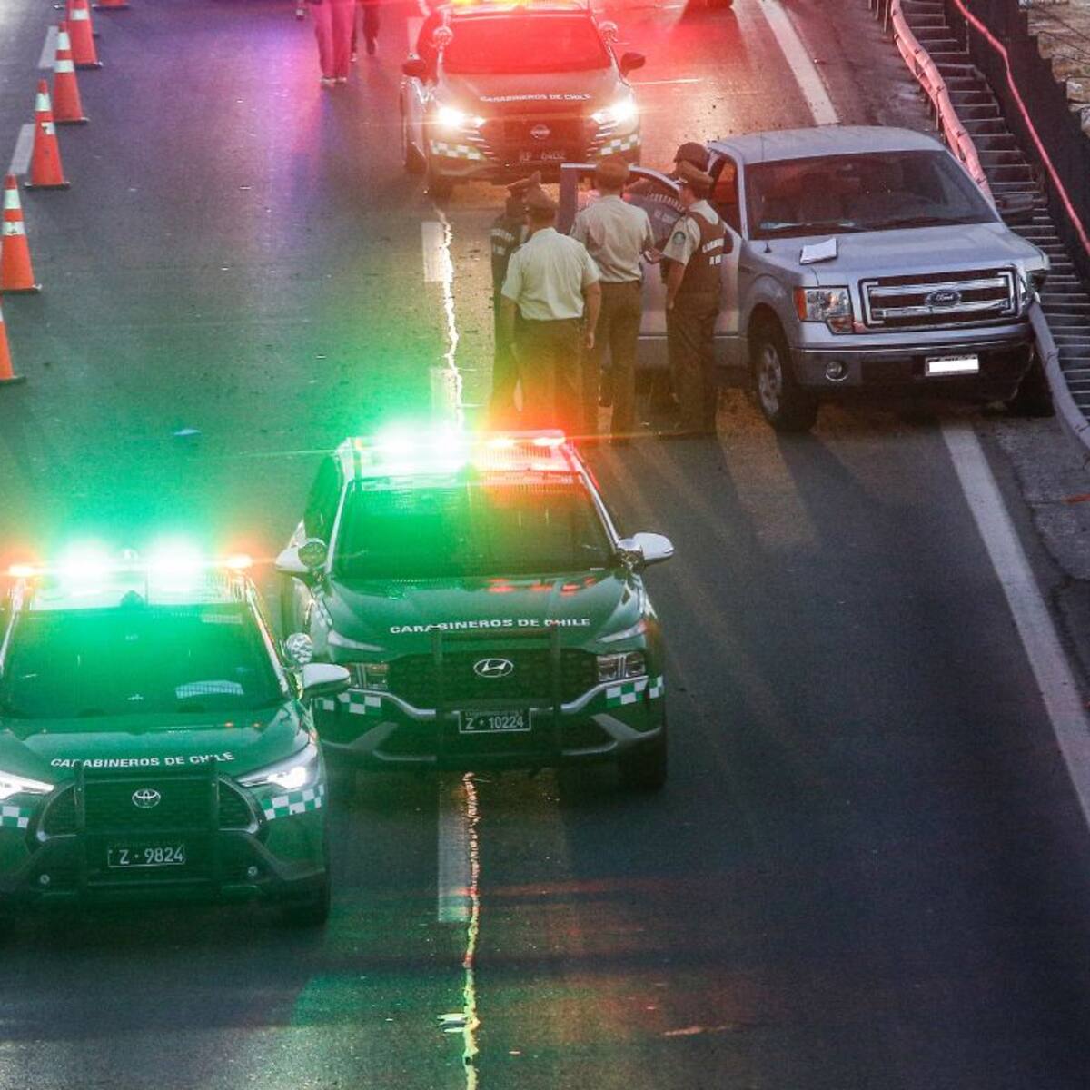 Accidente entre micro y auto deja dos fallecidos en Lo Espejo
