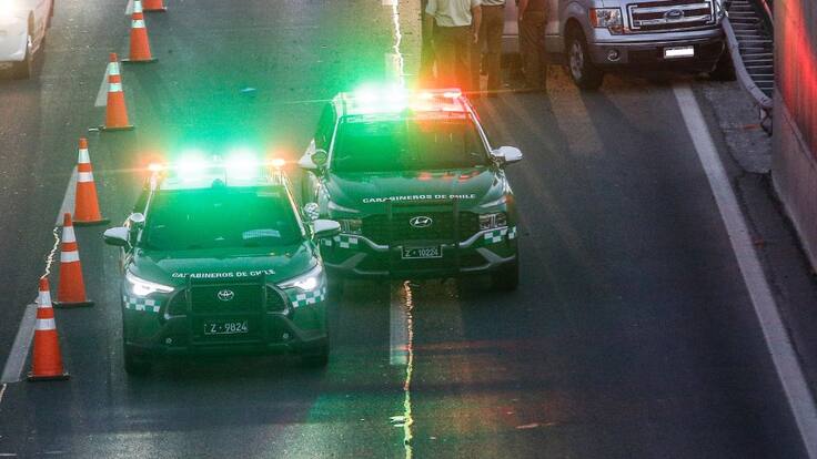 Persecución en barrio Franklin termina con disparos: conductor intentó embestir a Carabineros en fiscalización