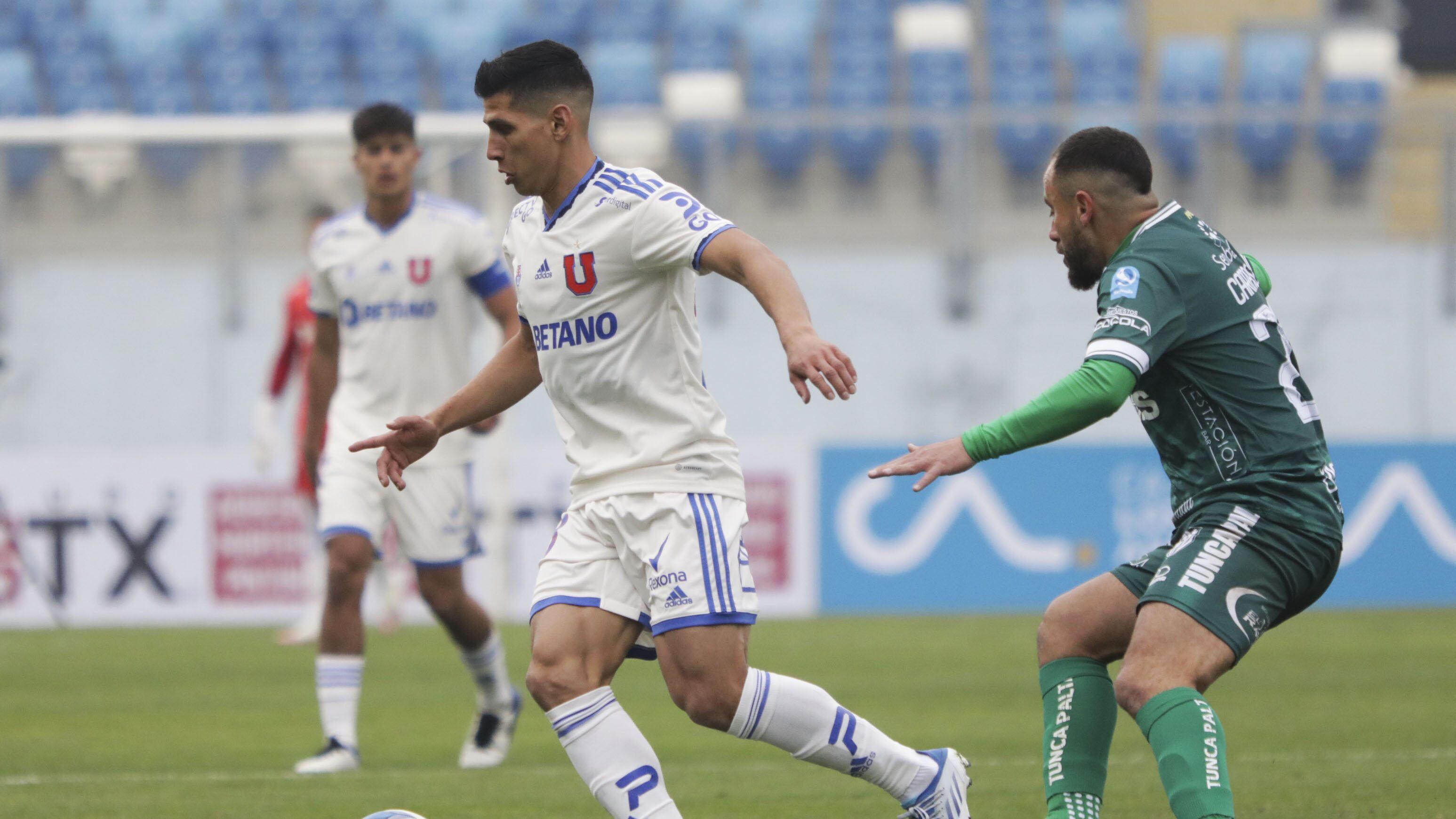 Hinchas de U de Chile asistieron al debut en Copa Chile pese a prohibición