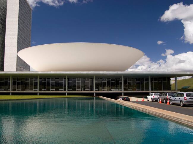 La sede de la Cámara de Diputados en el Congreso de Brasil, ubicado en la plaza de los tres poderes estatales en la ciudad de Brasilia
