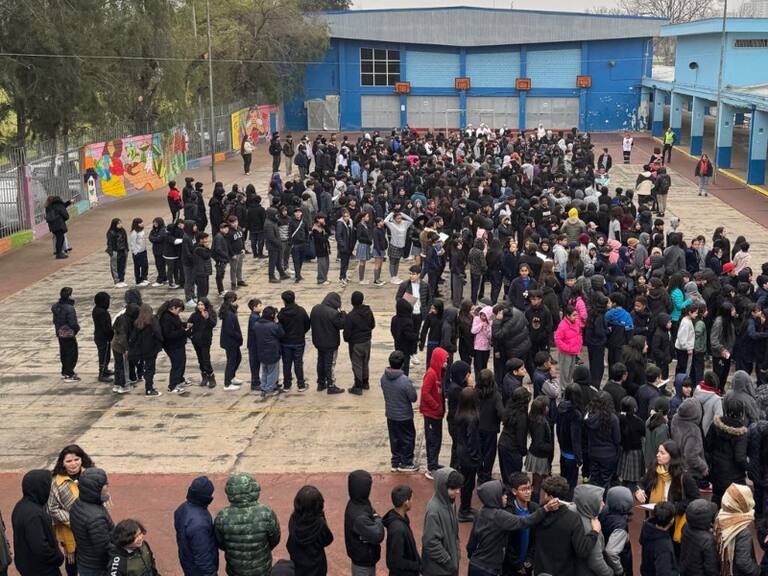 Simulacro de terremoto en establecimientos educacionales de la RM