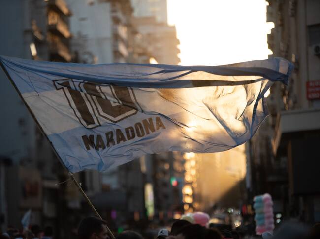Seguidores de Maradona lo despiden el día de su muerte en Buenos Aires