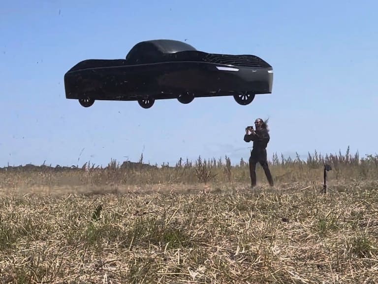 Comienza la producción del primer auto volador del mundo: así es el modelo eléctrico que promete cambiar la movilidad