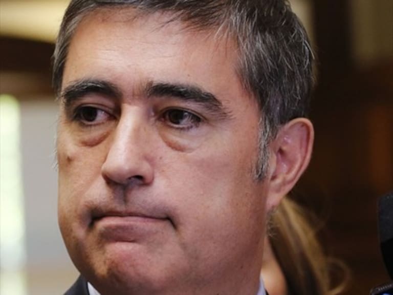Desbordes a Van Rysselberghe: «Ha creado un conflicto artificial»