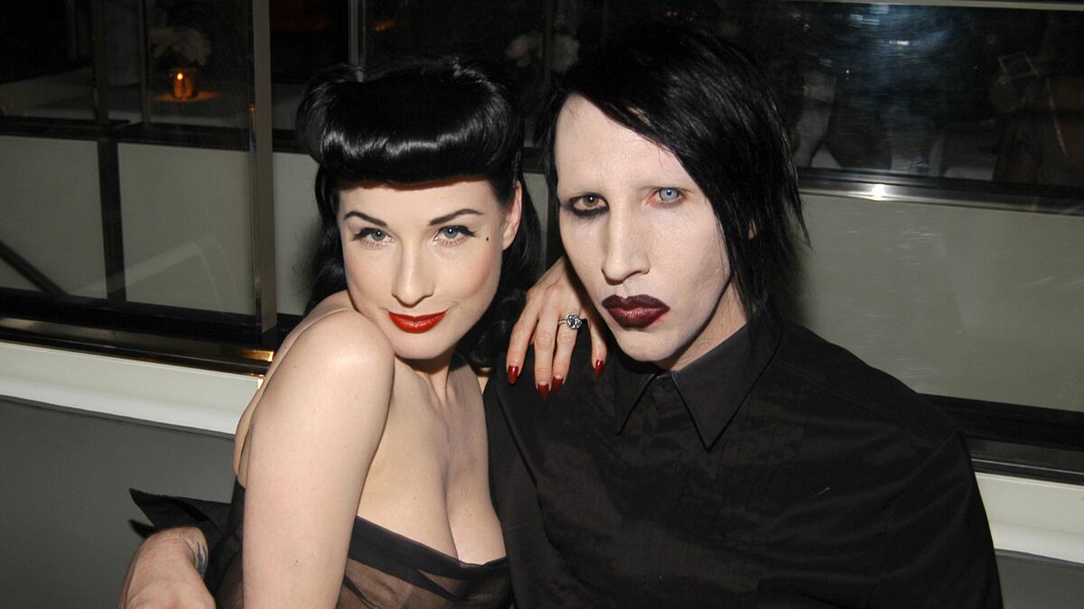 Dita Von Teese y Marilyn Manson | Getty images