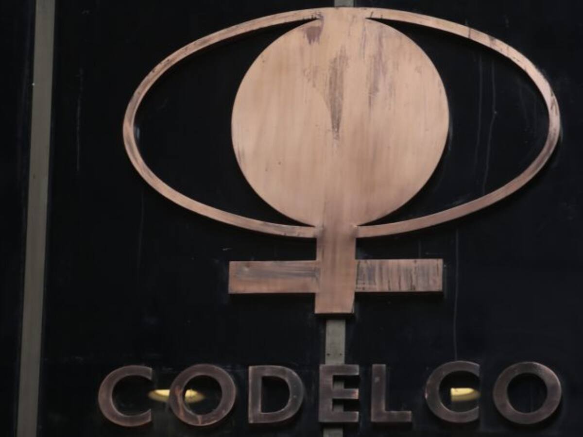 Codelco: excedentes llegan a 2.377 millones de dólares en primer semestre y aportes al Fisco suben un 7%