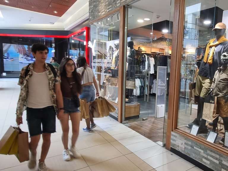 Semana Santa 2023: así funcionarán los malls este fin de semana