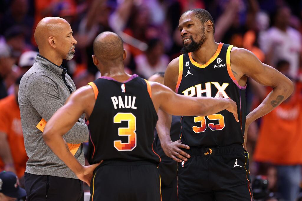Paul y Durant en el triunfo de Phoenix Suns