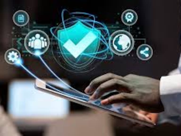 “La tecnología es buena cuando es bien utilizada”: conoce las herramientas de Google para que toda la familia navegue de forma segura por internet
