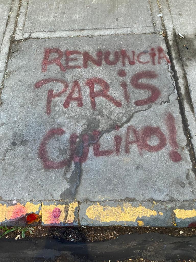 Rayados contra el ministro Paris