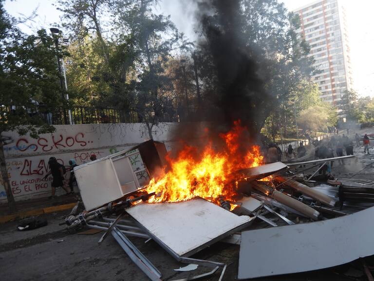 Armada dio de baja a cabo formalizado por desórdenes en aniversario del estallido social