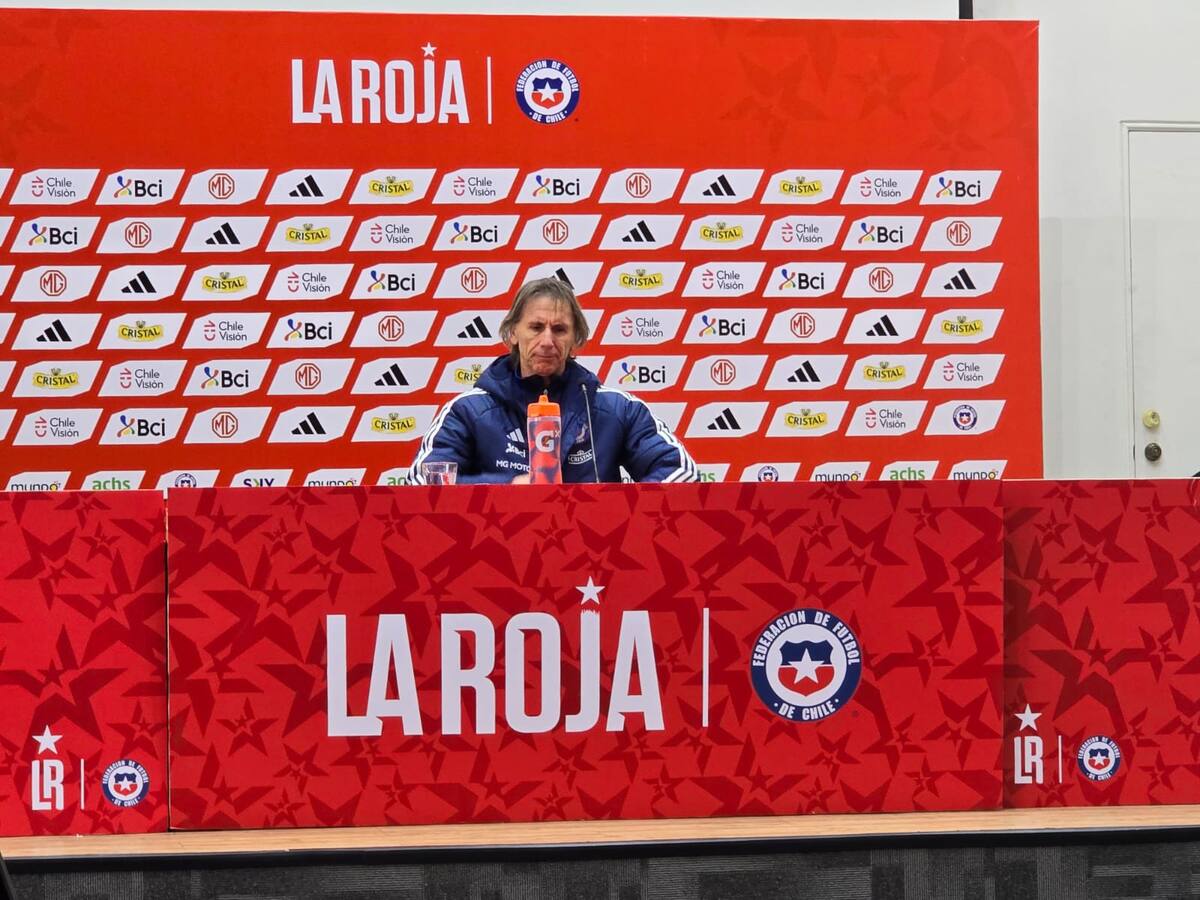 Ricardo Gareca descarta llamar un reemplazo para Diego Valdés y valora el presente de Carlos Palacios: “Puede ser una pieza importante”
