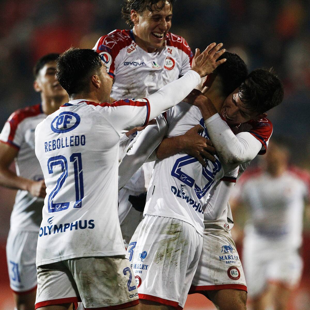 ¡Respiro cementero! Unión La Calera gana duelo clave por el descenso ante Everton en Viña del Mar