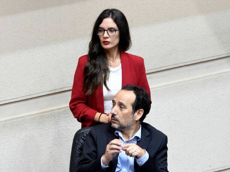 Senador Daniel Núñez: ¿Hasta cuándo la derecha seguirá discriminando a la ministra Vallejo por ser comunista y mujer?