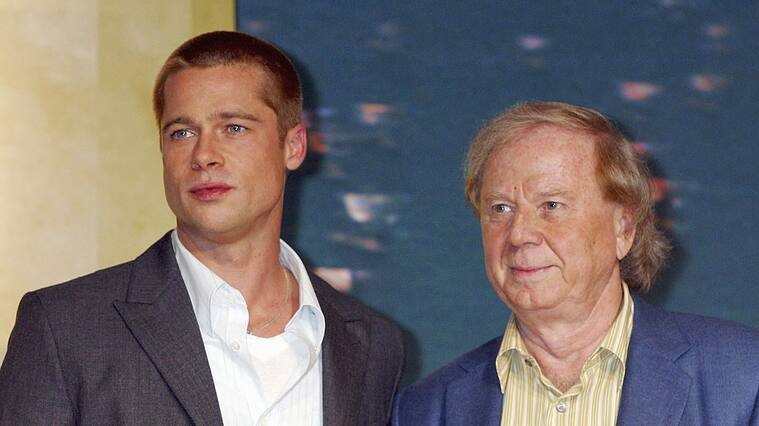TOKYO, JAPAN - MAY 17: Actor Brad Pitt and Director Wolfgang Petersen attend a press conference to promote the new film "Troy" on May 17, 2004 in Tokyo, Japan. (Photo by Junko Kimura/Getty Images)